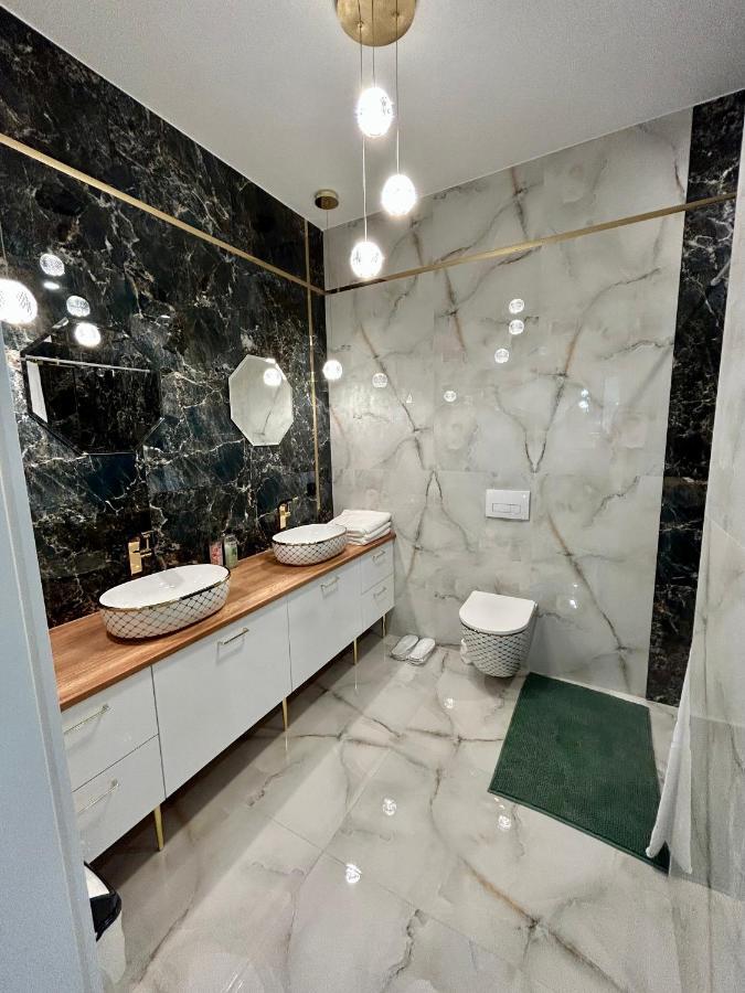 Nowy Dwór Mazowiecki Premium Exclusive Suite מראה חיצוני תמונה